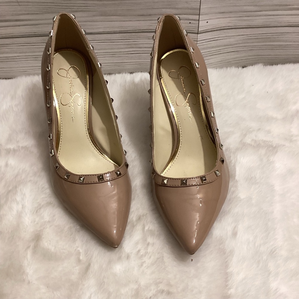 Women’s Jessica Simpson Cream Court Stud High Platform Heels Size 7.5